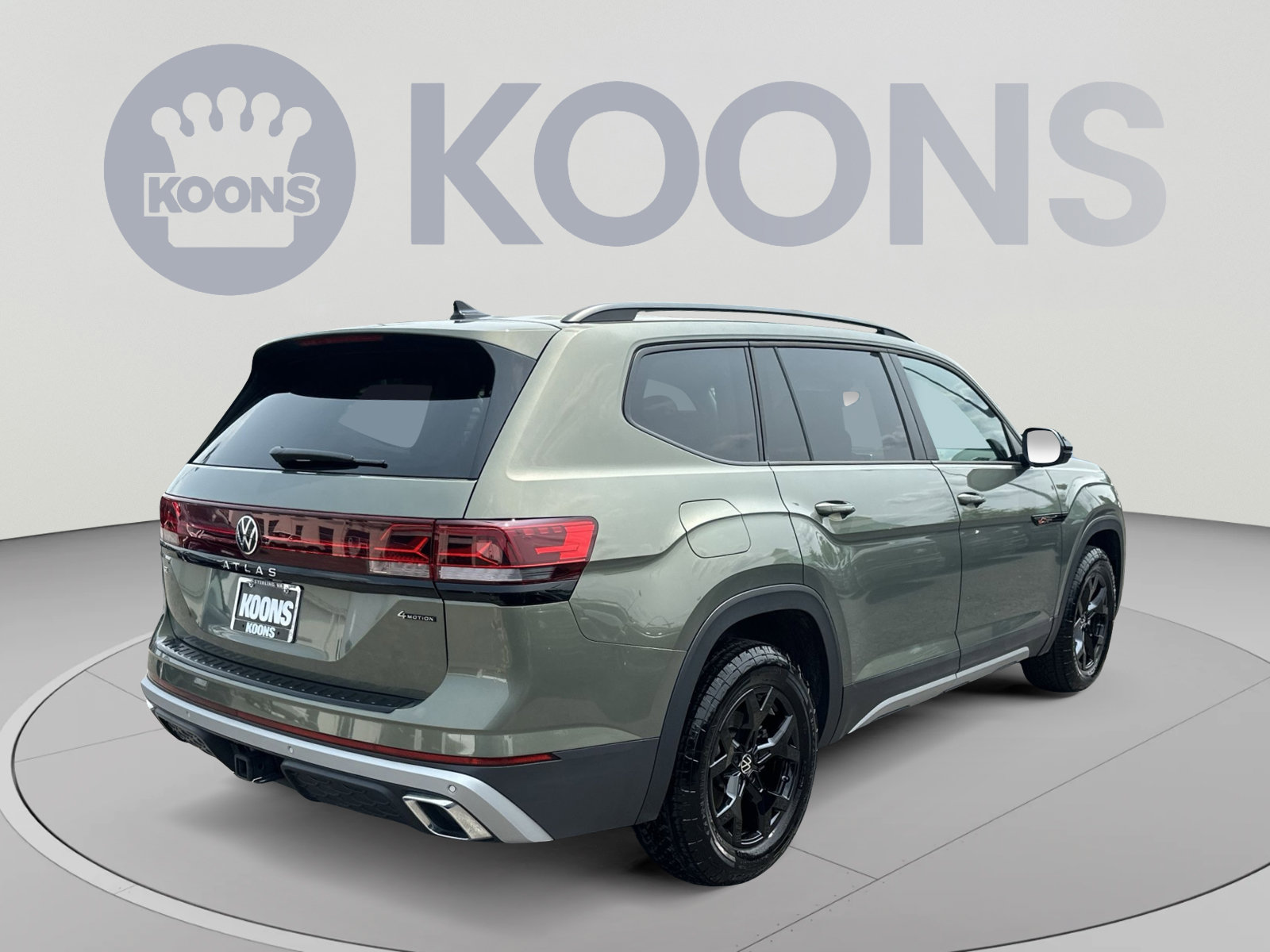 Used 2025 Volkswagen Atlas Peak Edition SE AWD/4WD image 11