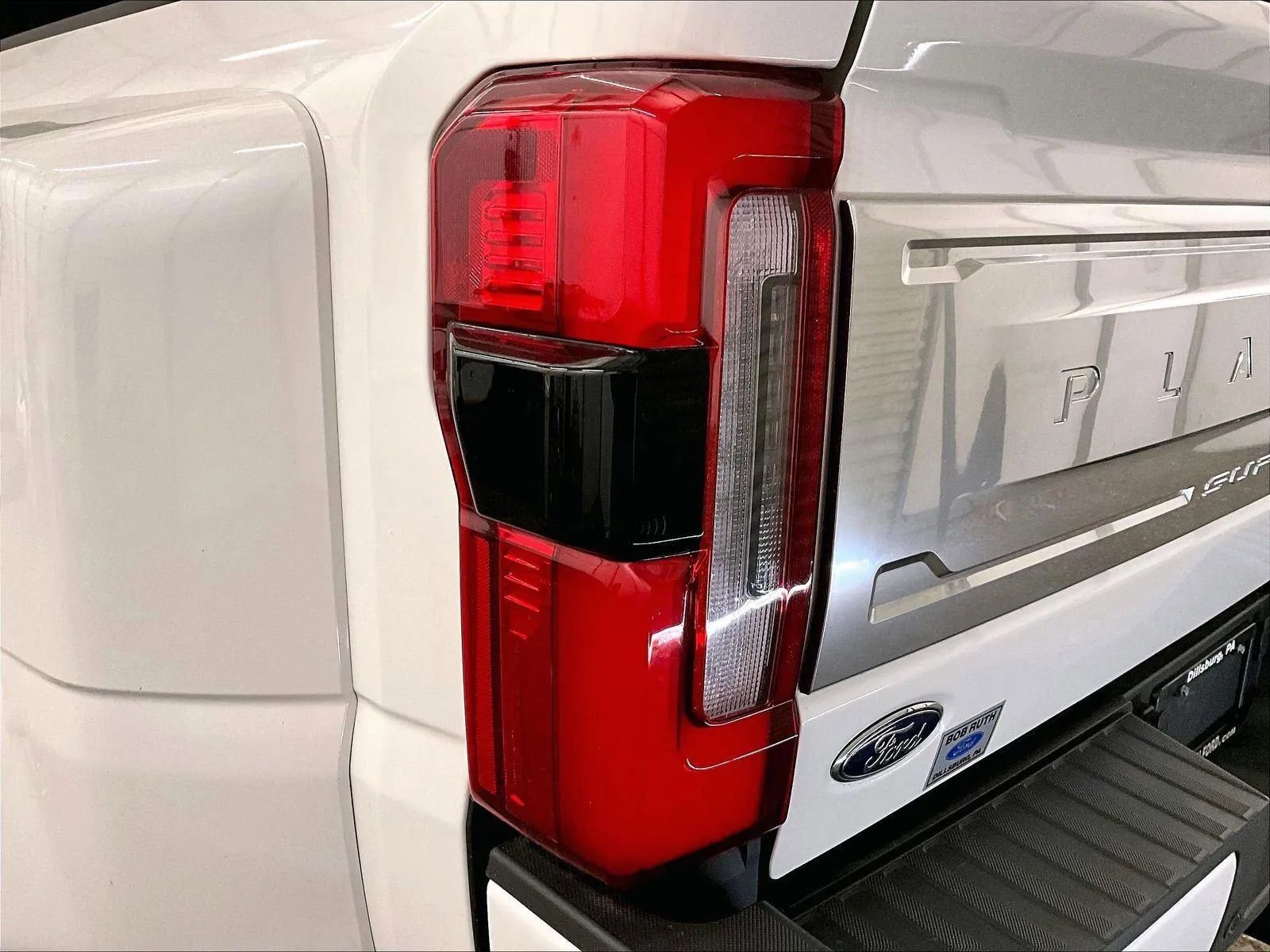 Certified 2025 Ford F450 Platinum w/ Platinum Plus Package AWD/4WD image 28