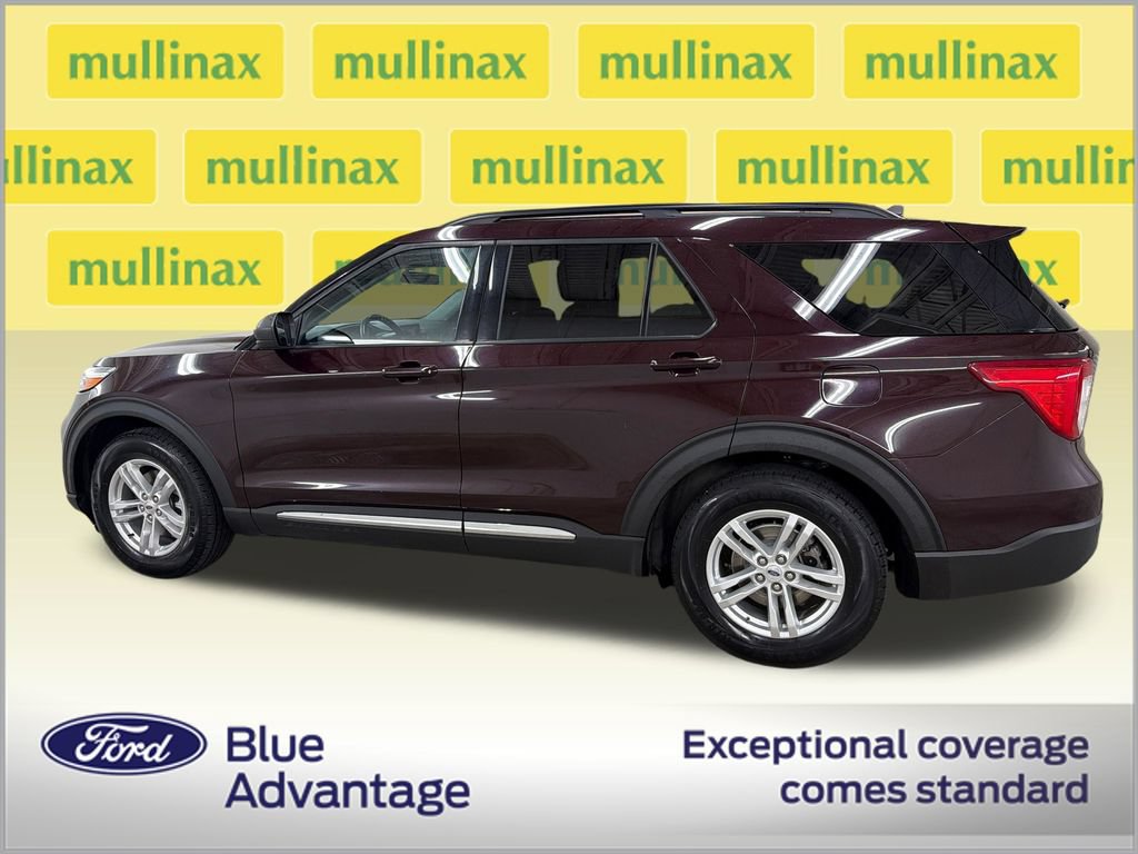 Certified 2023 Ford Explorer XLT w/ Equipment Group 202A RWD image 11