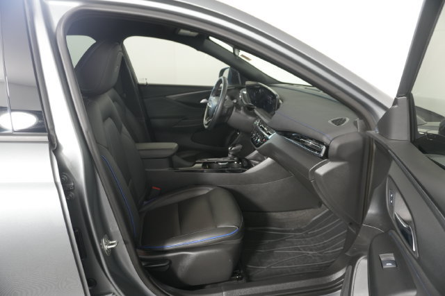 Used 2024 Buick Envista Sport Touring w/ Convenience I Package FWD image 30