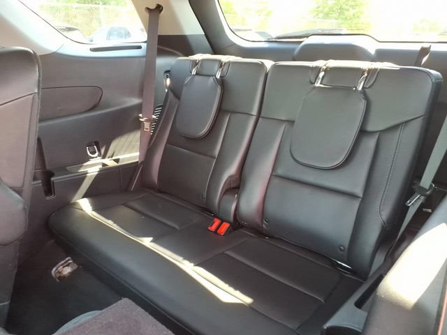 Certified 2023 Ford Explorer XLT w/ Equipment Group 202A AWD/4WD image 10