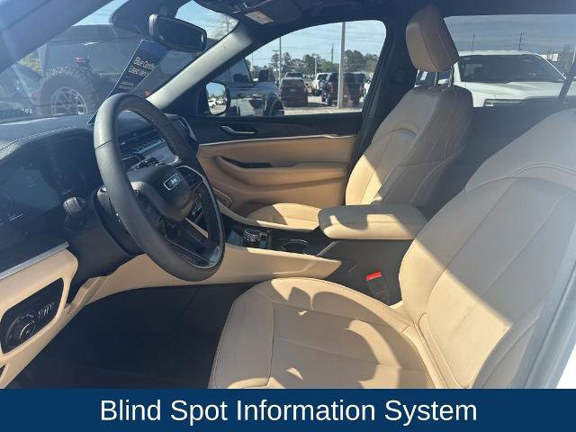 Used 2024 Jeep Grand Cherokee L Limited w/ Trailer Tow Package image 10