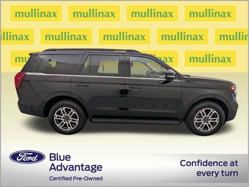 Certified 2025 Ford Expedition Active RWD image 2