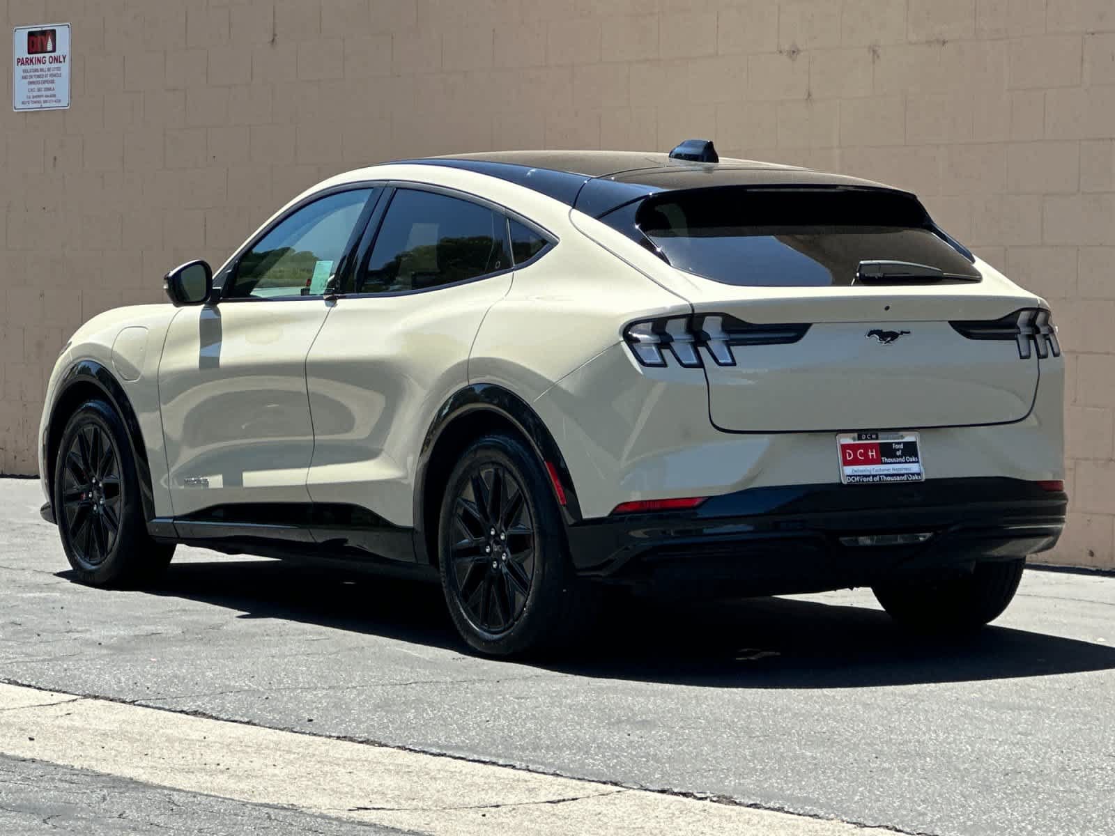 Certified 2025 Ford Mustang Mach-E Premium w/ Sport Appearance Package AWD/4WD image 5