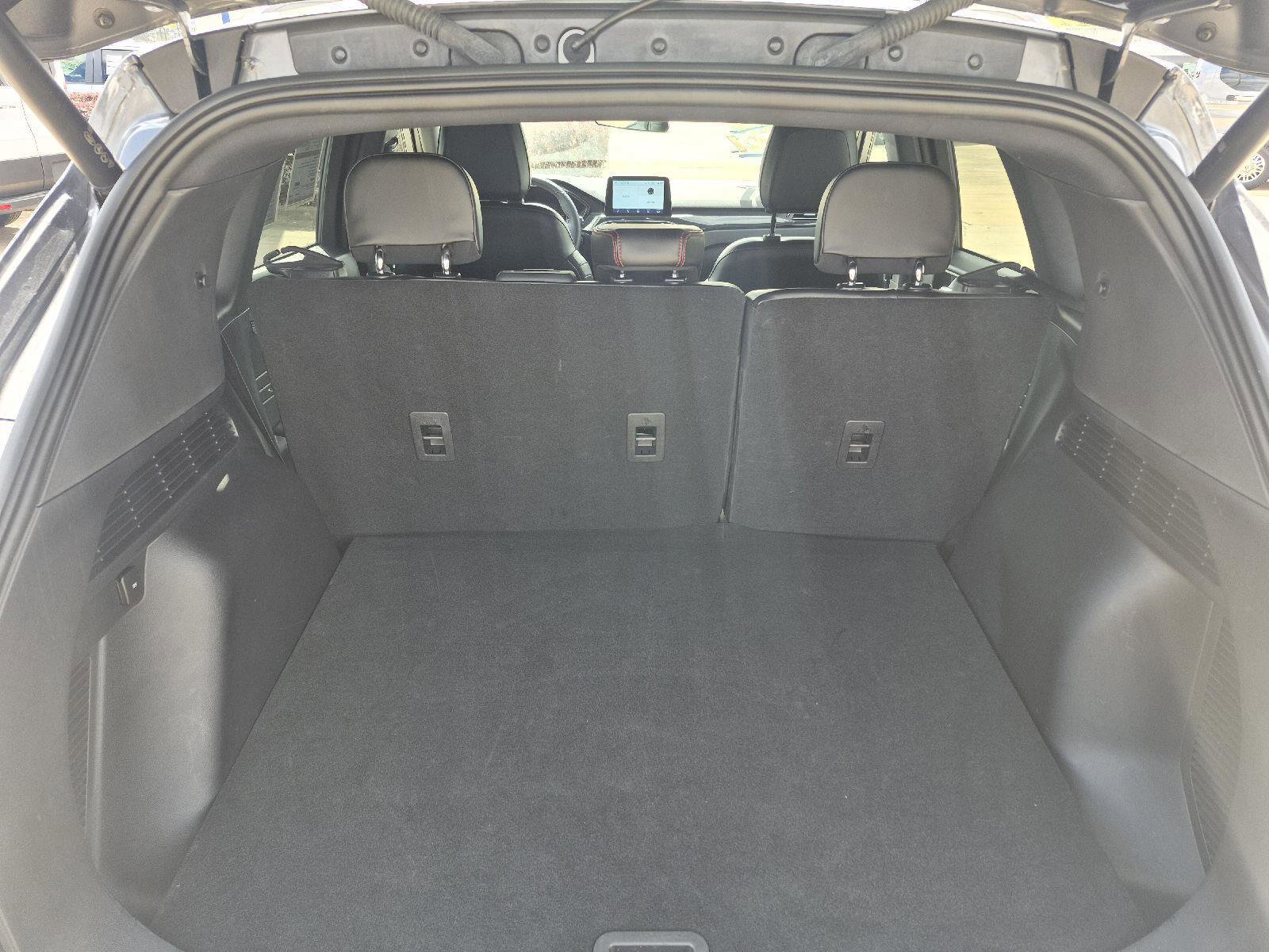 Certified 2024 Ford Escape ST-Line image 19