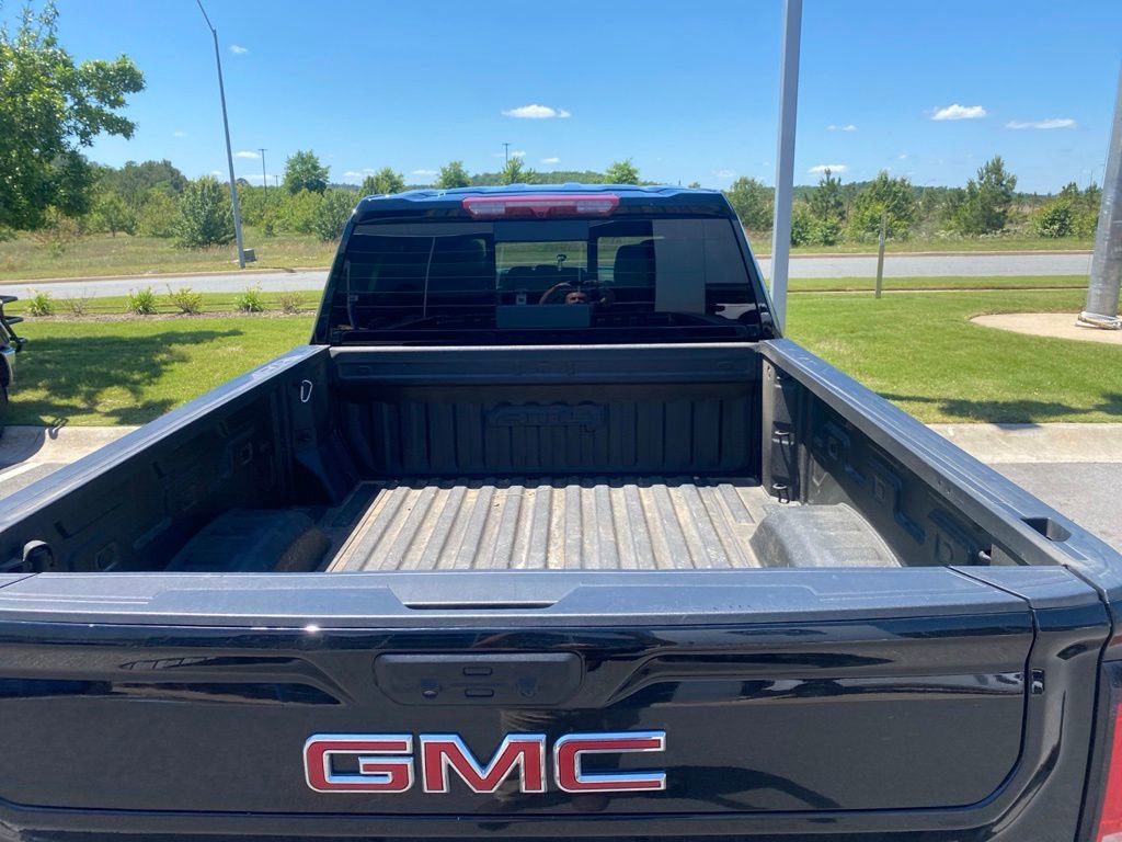 Used 2023 GMC Sierra 2500 AT4 w/ AT4 Preferred Package AWD/4WD image 9