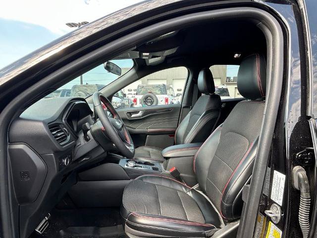 Certified 2023 Ford Escape ST-Line w/ Tech Pack #1 AWD/4WD image 11