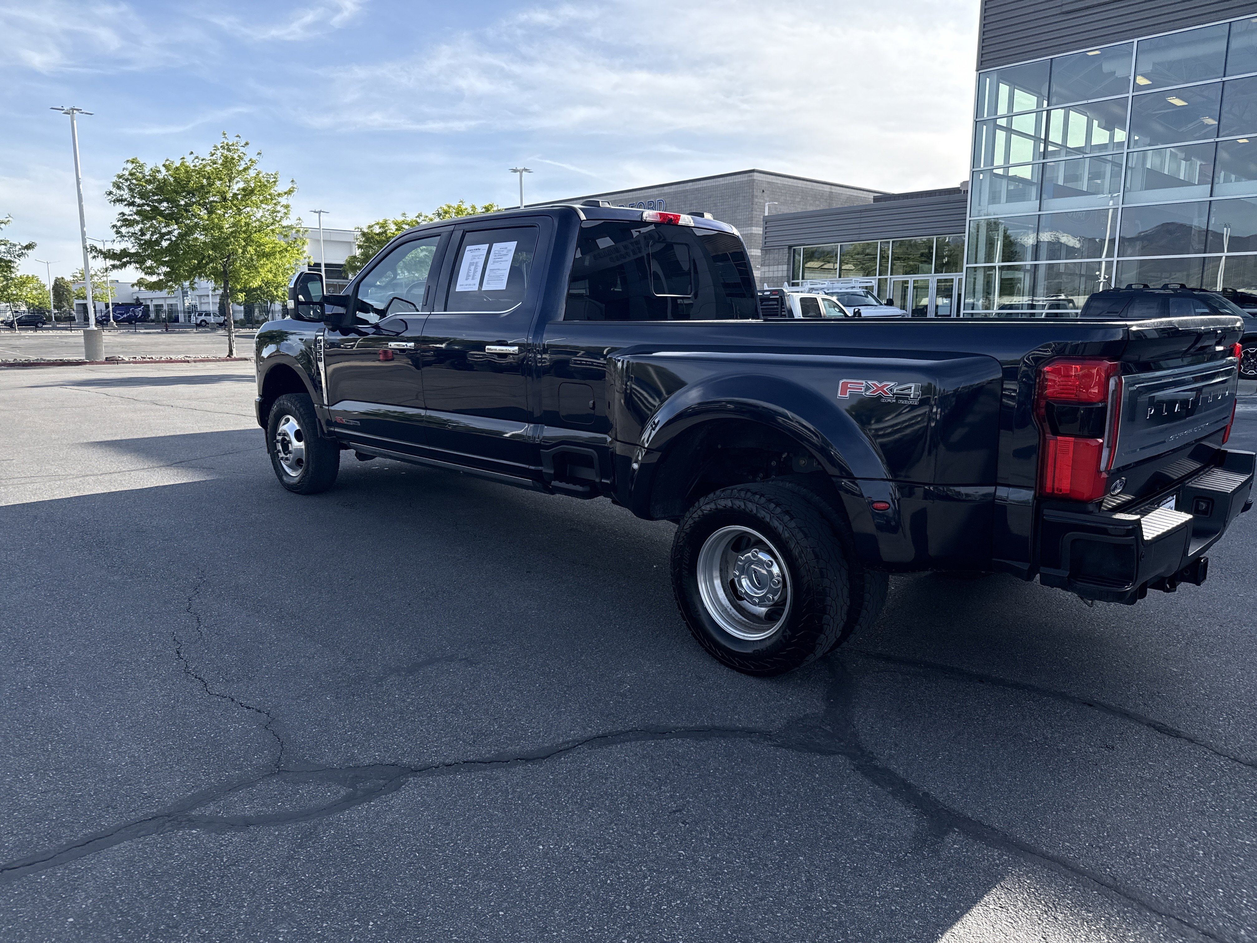 Certified 2024 Ford F350 Platinum w/ FX4 Off-Road Package AWD/4WD image 3