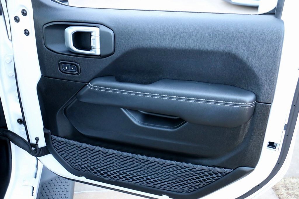 Used 2023 Jeep Wrangler Unlimited Sahara w/ Cold Weather Group image 36