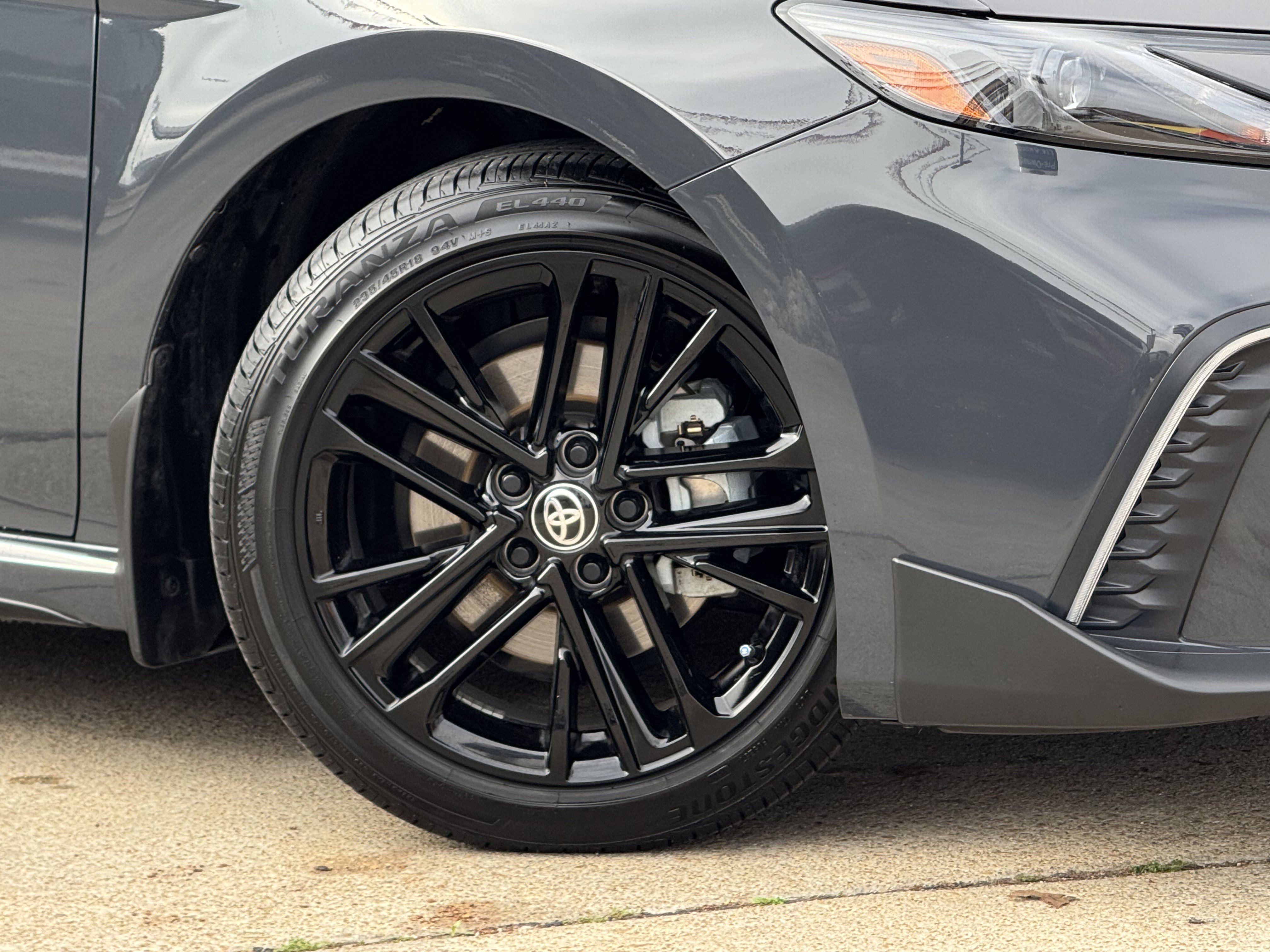 Used 2025 Toyota Camry LE image 3