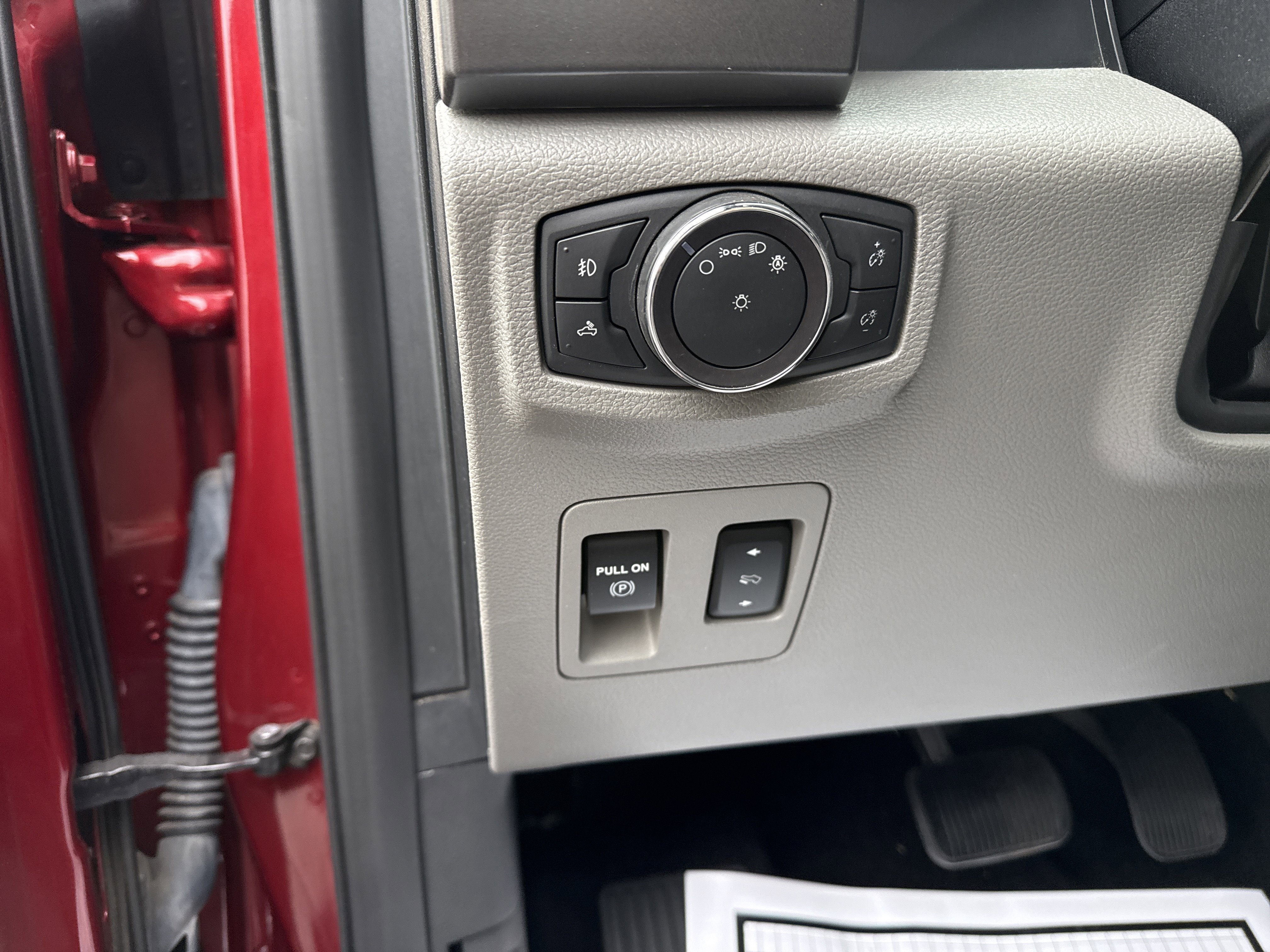 Certified 2019 Ford F150 XLT w/ Equipment Group 302A Luxury image 17