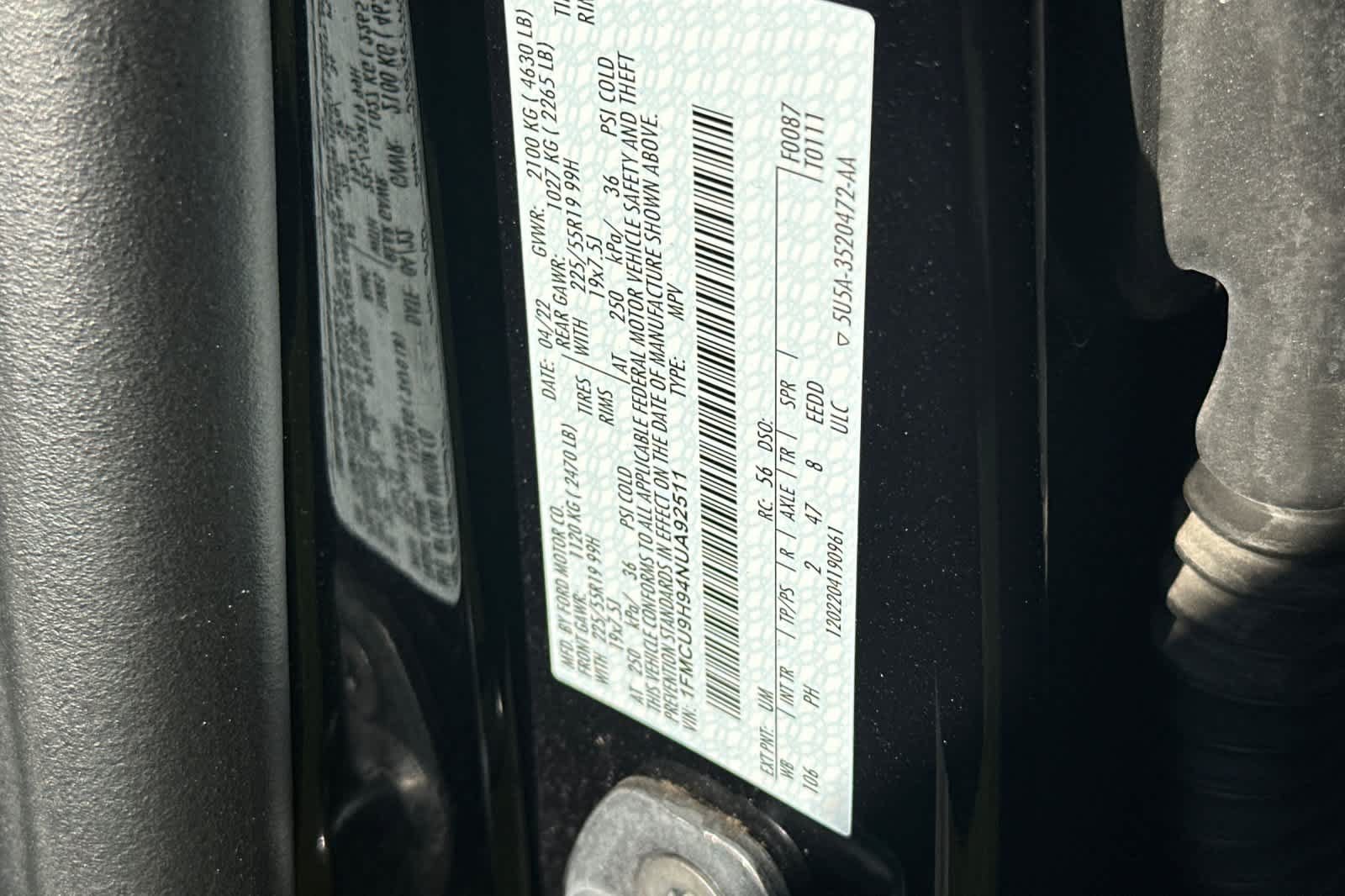 Certified 2022 Ford Escape SEL w/ SEL Stealth AWD Package image 30