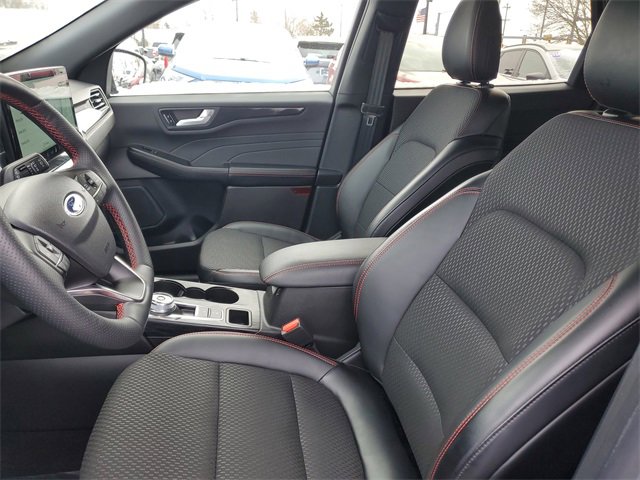 Certified 2025 Ford Escape ST-Line w/ Tech Pack #1 image 11
