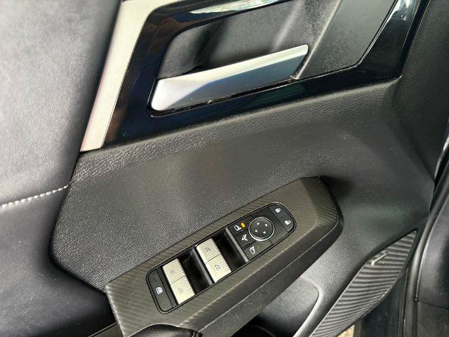 Used 2025 Mitsubishi Outlander SE FWD image 22