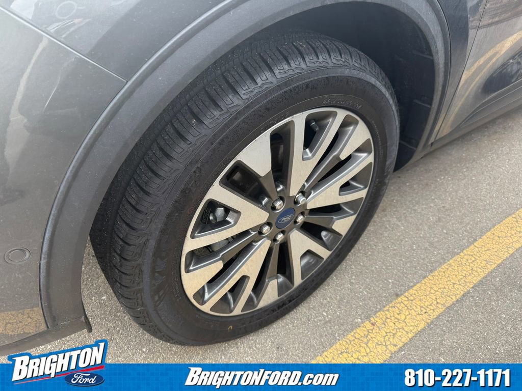 Certified 2020 Ford Escape Titanium image 7