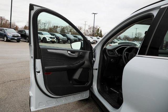 Certified 2025 Ford Escape Platinum image 16