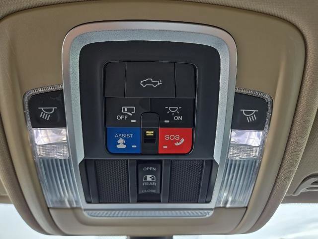 Used 2019 RAM 1500 Laramie image 38