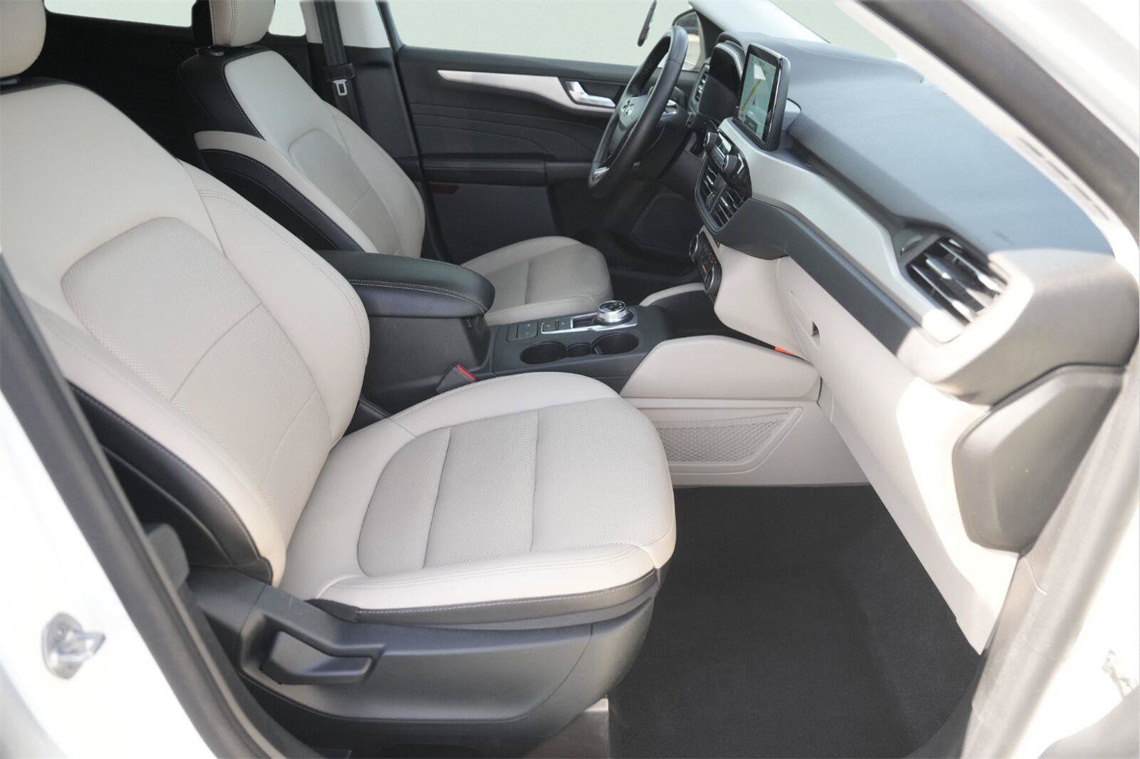 Certified 2022 Ford Escape SEL w/ Technology Package FWD image 18