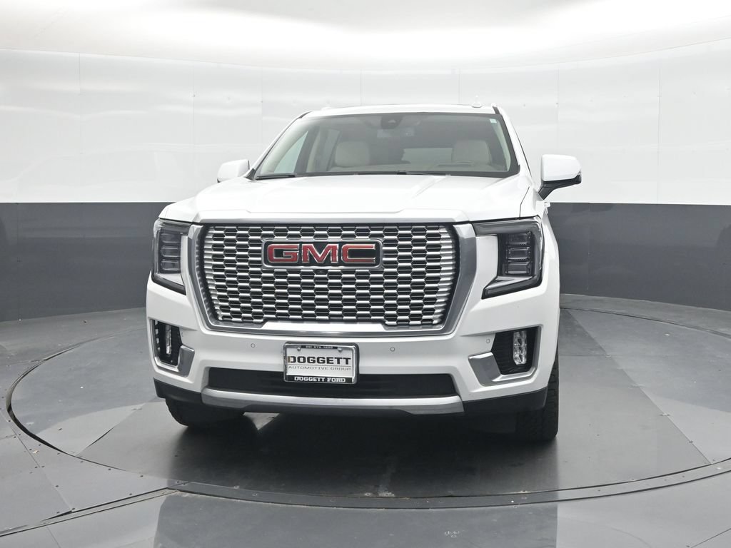 Used 2022 GMC Yukon XL Denali AWD/4WD image 5