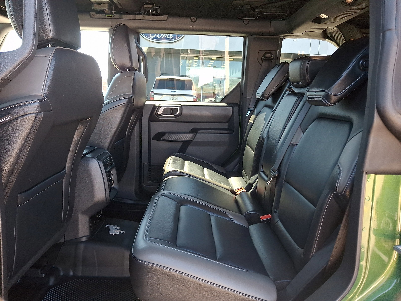 Certified 2025 Ford Bronco Outer Banks w/ Black Appearance Package image 10