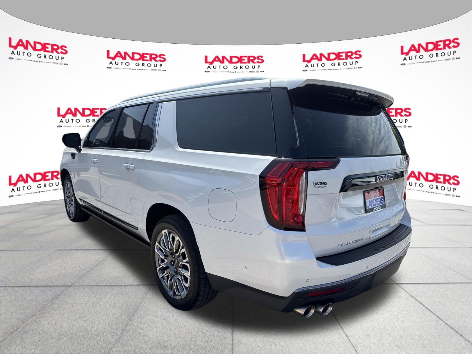 Used 2023 GMC Yukon XL Denali Ultimate w/ LPO, Floor Liner Package AWD/4WD image 5