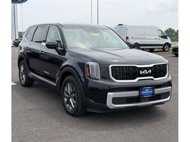 Used 2023 Kia Telluride LX AWD/4WD image 3