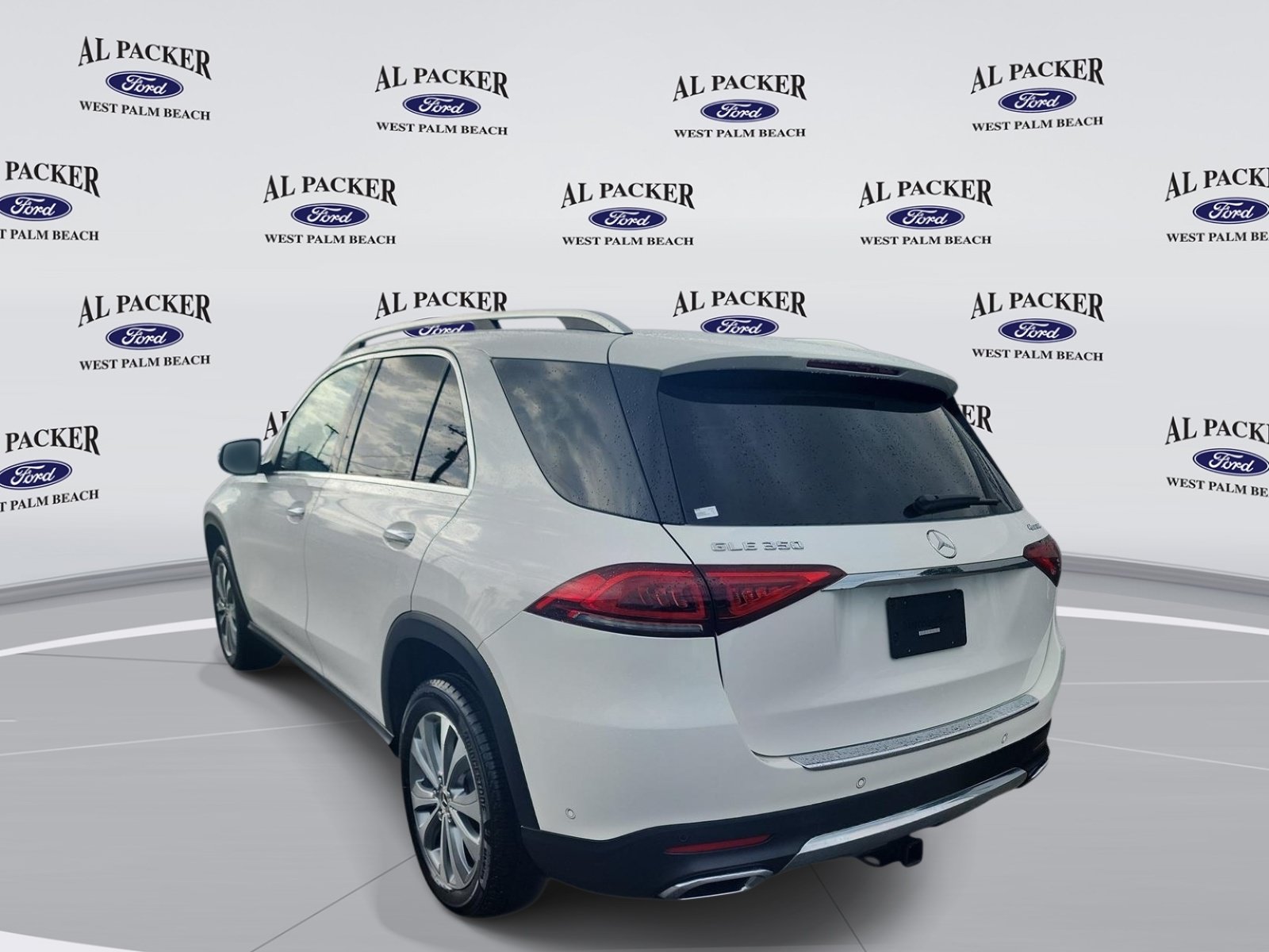 Used 2020 Mercedes-Benz GLE 350 4MATIC image 4