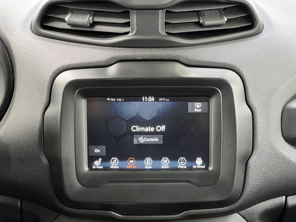 Used 2018 Jeep Renegade Altitude AWD/4WD image 29