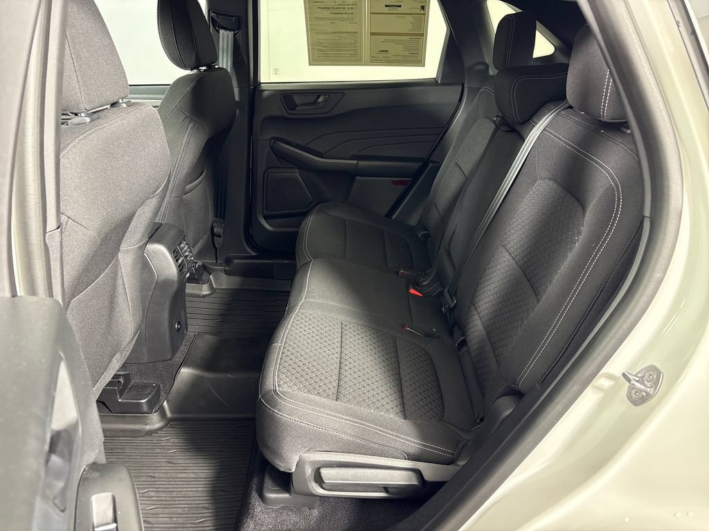 Certified 2023 Ford Escape Active AWD/4WD image 28