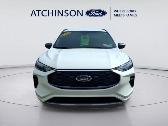 Certified 2024 Ford Escape ST-Line w/ Tech Pack #1 AWD/4WD image 2