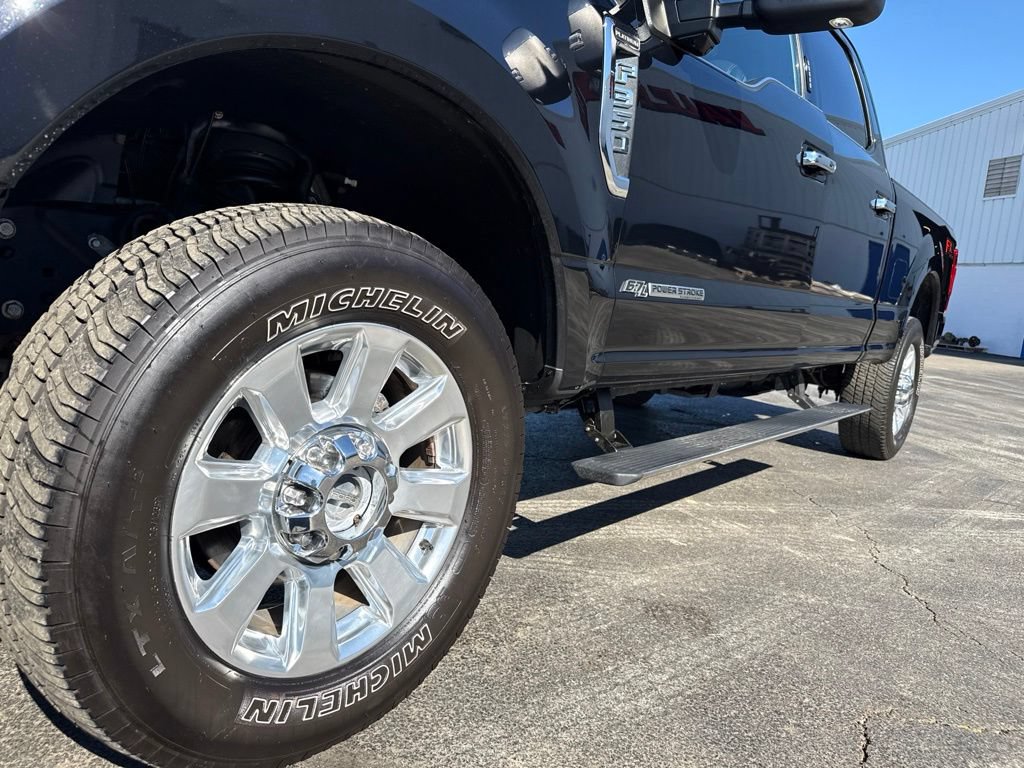 Certified 2020 Ford F350 Platinum w/ FX4 Off-Road Package AWD/4WD image 47