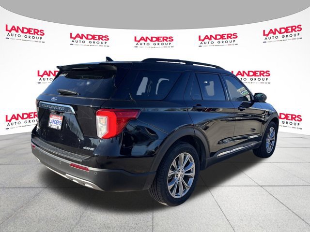 Certified 2021 Ford Explorer XLT w/ Equipment Group 202A image 3