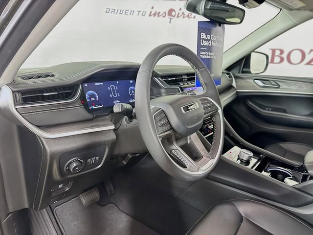 Used 2023 Jeep Grand Cherokee L Limited image 11