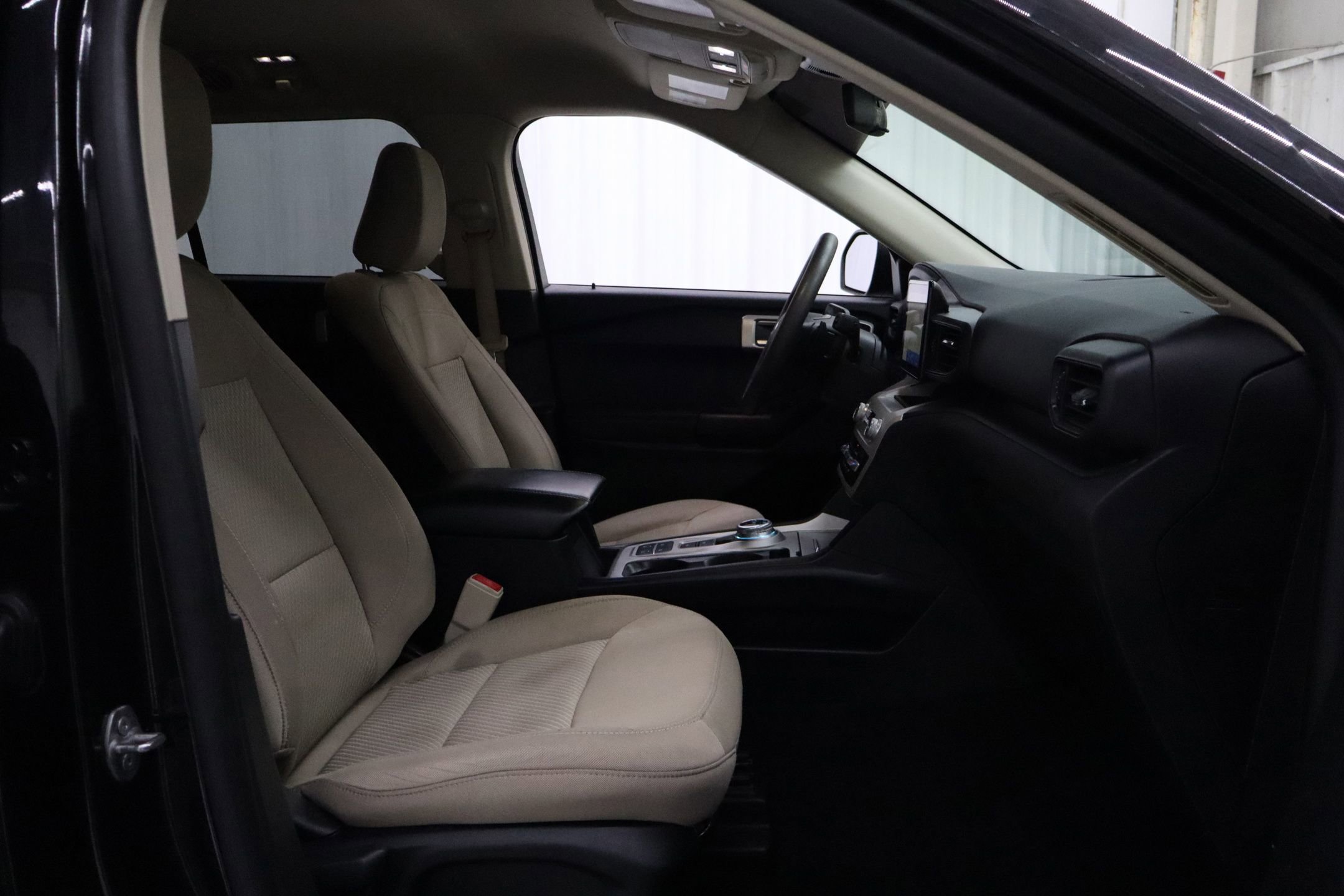 Certified 2020 Ford Explorer 2WD image 28