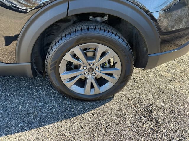 Certified 2022 Ford Explorer XLT w/ Equipment Group 202A image 22