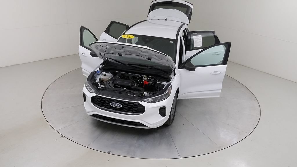 Certified 2023 Ford Escape ST-Line w/ Tech Pack #1 AWD/4WD image 43