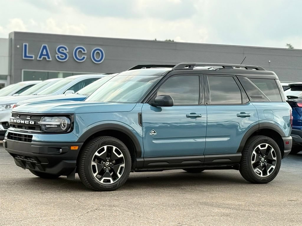 Certified 2022 Ford Bronco Sport Outer Banks w/ Tech Package AWD/4WD image 1