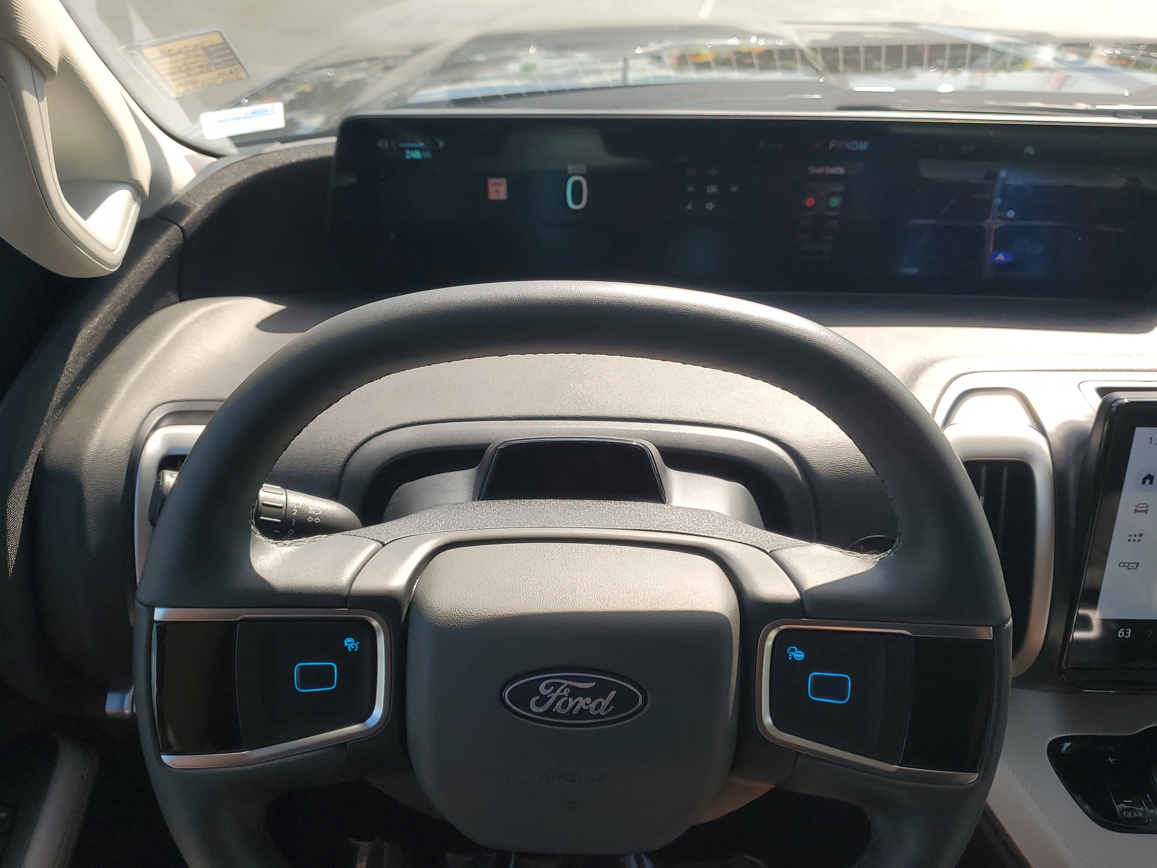 Certified 2025 Ford Expedition Active image 24