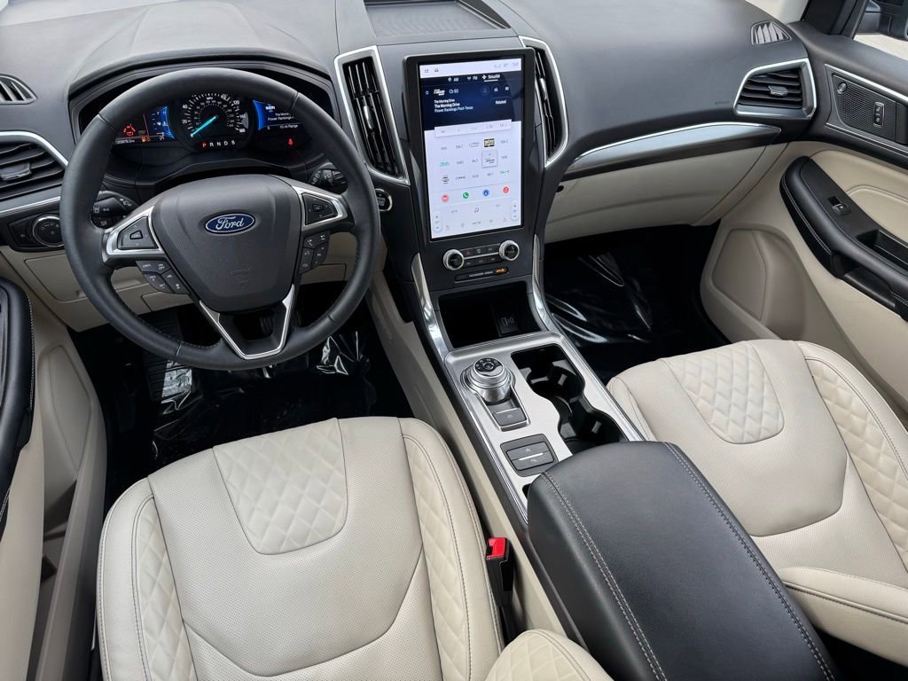 Certified 2024 Ford Edge Titanium w/ Equipment Group 301A AWD/4WD image 7