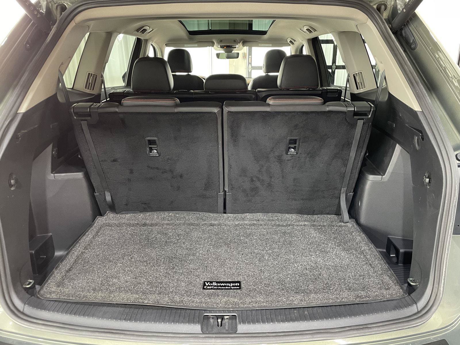 Used 2024 Volkswagen Atlas Peak Edition SEL AWD/4WD image 42