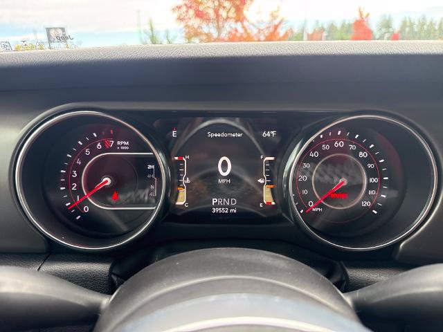 Used 2022 Jeep Gladiator Rubicon w/ Cold Weather Group AWD/4WD image 22