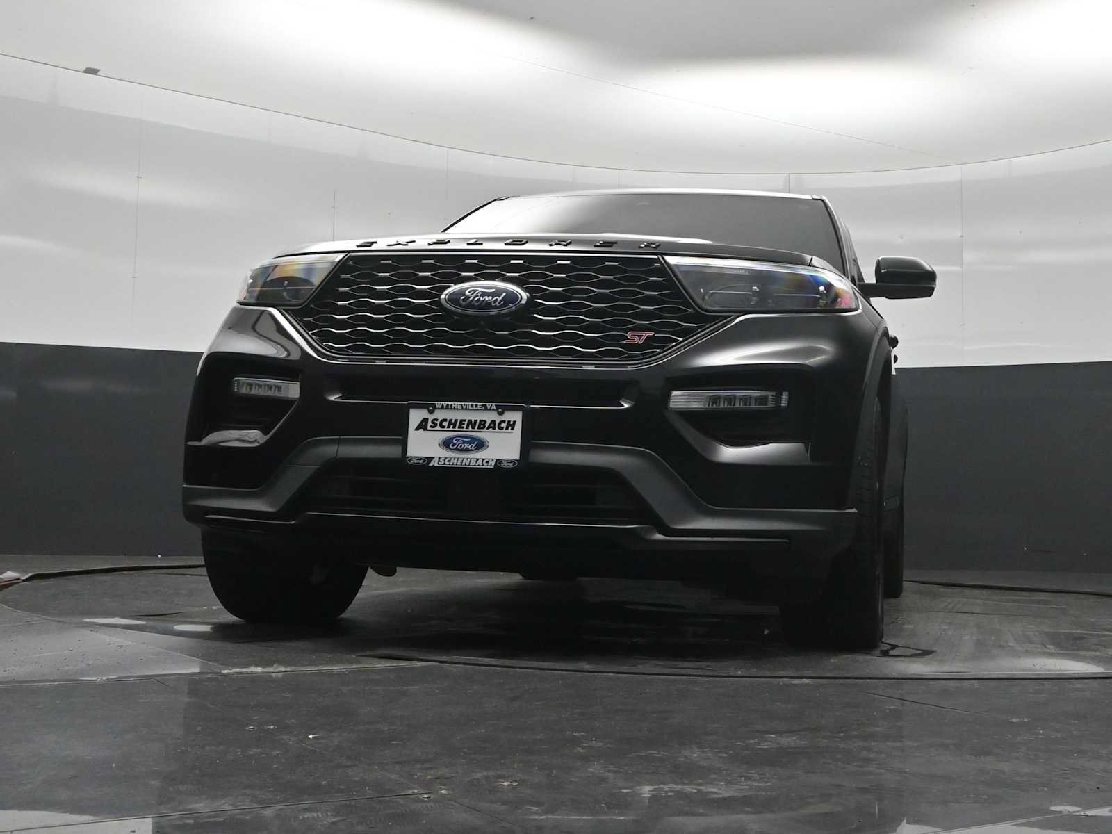 Certified 2021 Ford Explorer ST w/ Equipment Group 401A AWD/4WD image 26