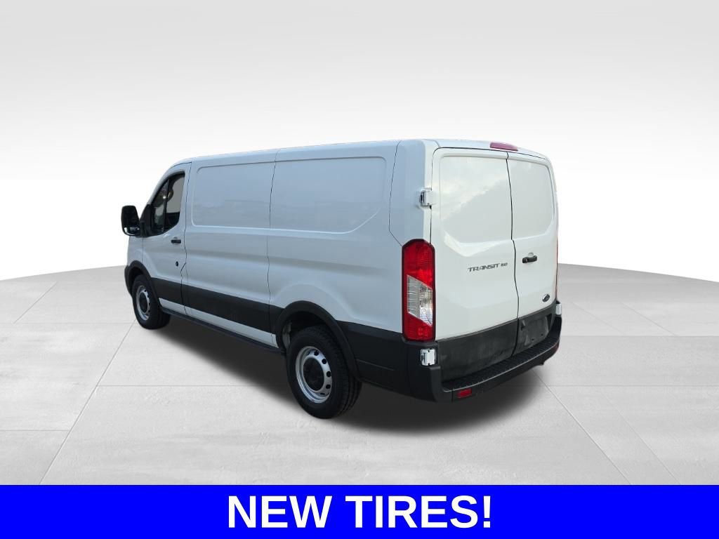 Certified 2023 Ford Transit 150 Low Roof image 5