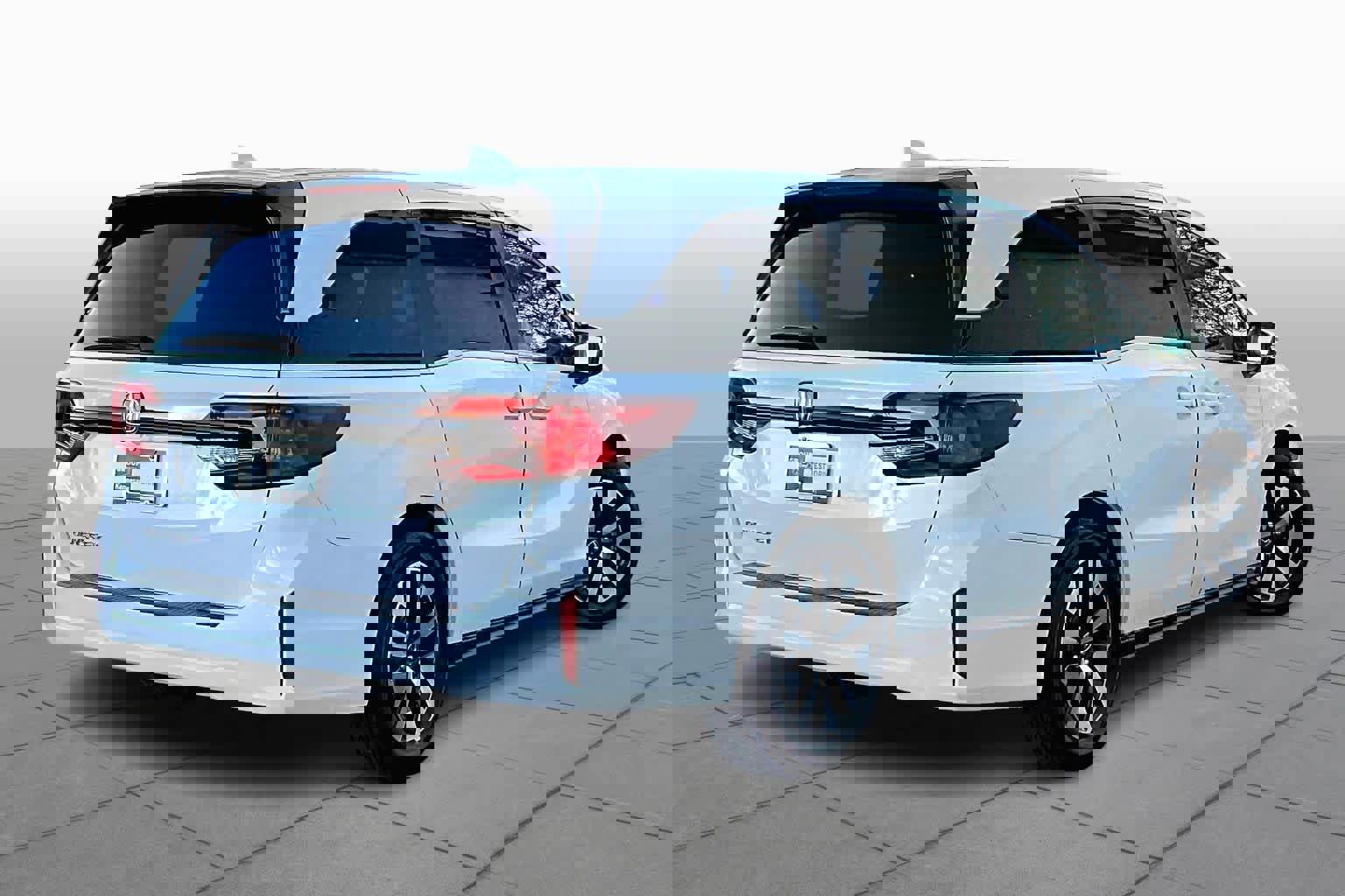 Used 2025 Honda Odyssey EX-L image 11