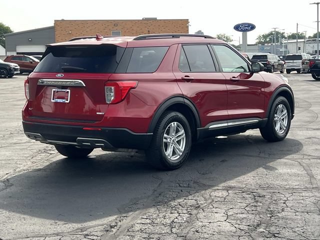 Certified 2020 Ford Explorer XLT w/ Equipment Group 202A AWD/4WD image 4