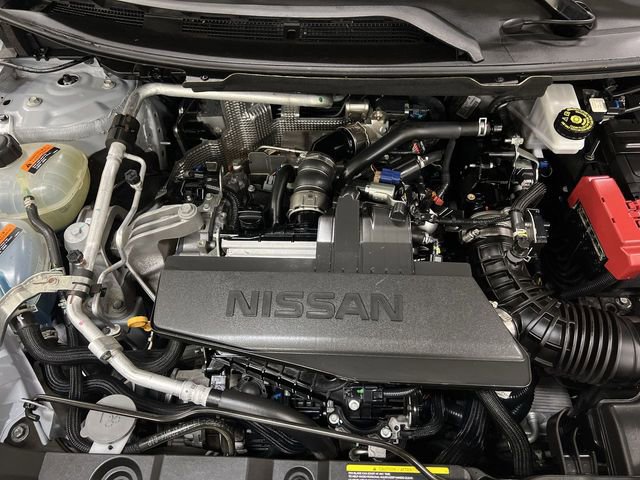 Used 2024 Nissan Rogue S image 11