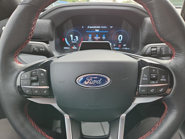 Certified 2025 Ford Explorer ST-Line w/ ST-Line Street Pack AWD/4WD image 16