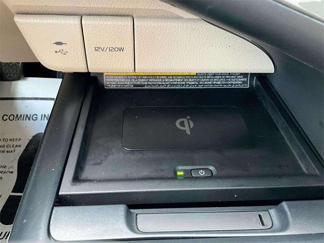 Used 2019 Toyota Camry XLE image 19