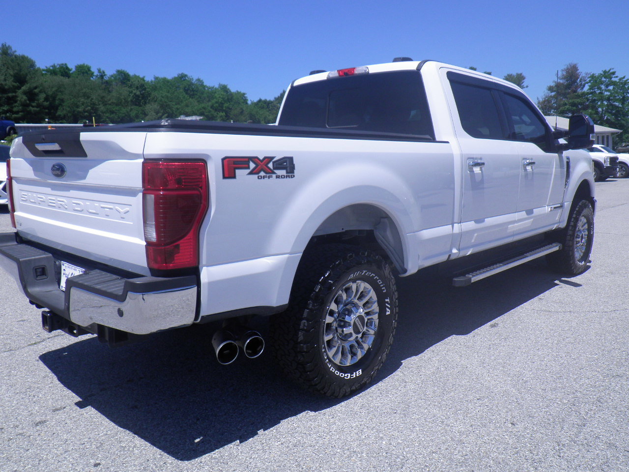 Certified 2022 Ford F350 XLT w/ XLT Premium Package AWD/4WD image 7