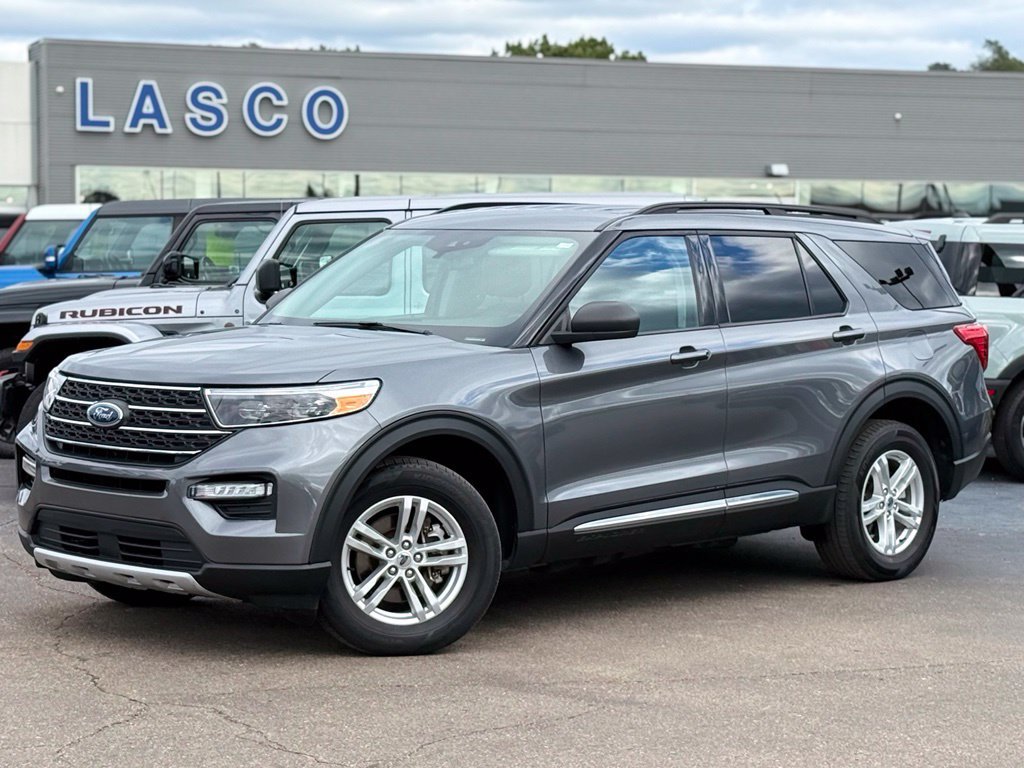 Certified 2024 Ford Explorer XLT w/ Equipment Group 202A